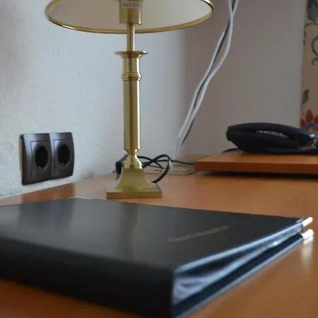 Altstadthotel-rheine بيت ضيافة رين